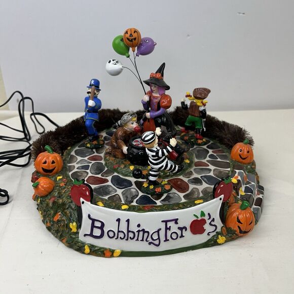 DEPT 56 BOBBING FOR APPLES Halloween Festival Spooky Village Accessories in Box - Picture 1 of 14